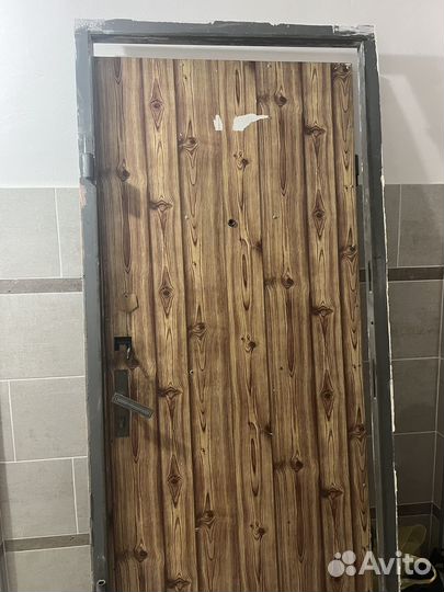 Дверь входная металлическая