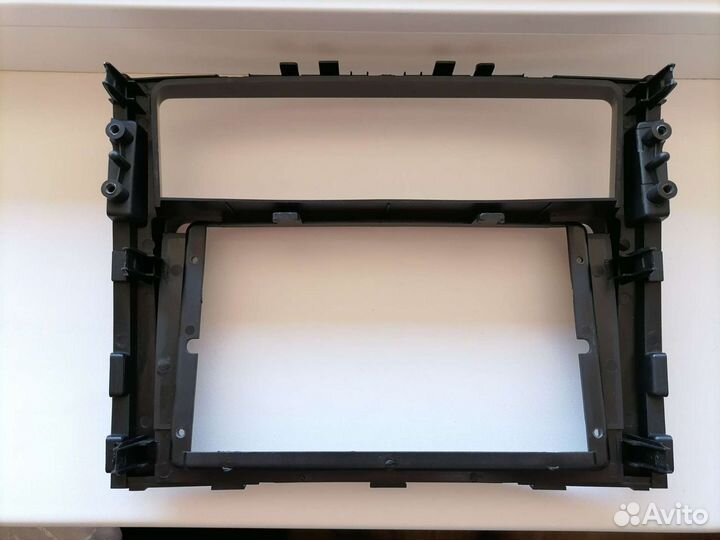 Рамка для магнитолы 2din Mitsubishi Pajero 4