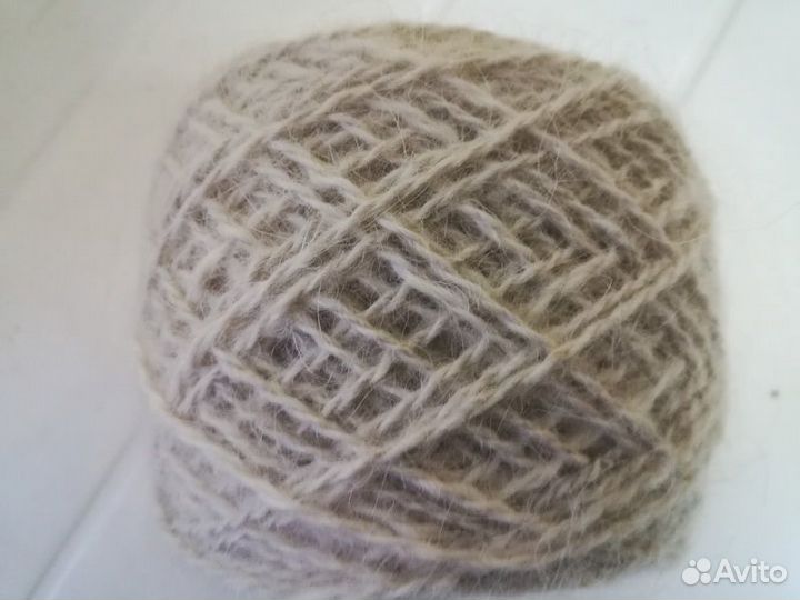 Шерсть собачья пряденая