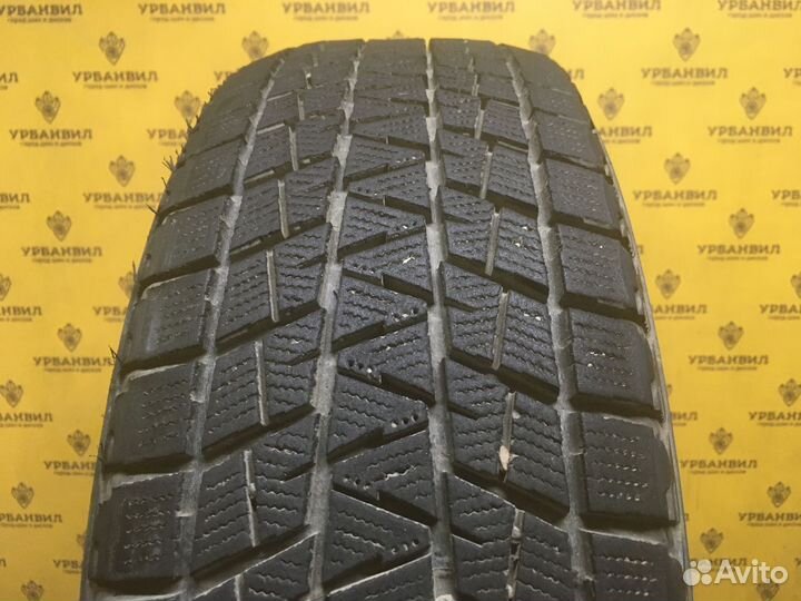 Bridgestone Blizzak DM-V1 205/70 R15 96R