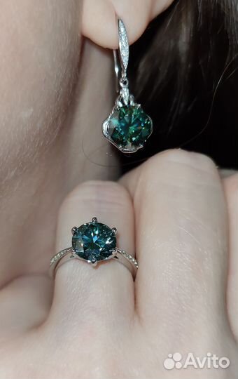 Серьги 925 пробы с зелёными муассанитами 6 карат