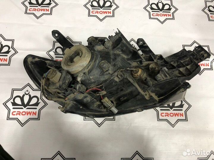 Фара передняя левая Mitsubishi Outlander 1