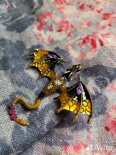 Брошь-кулон