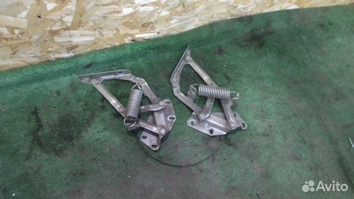 Петля капота Газ Волга 3110 406 2002