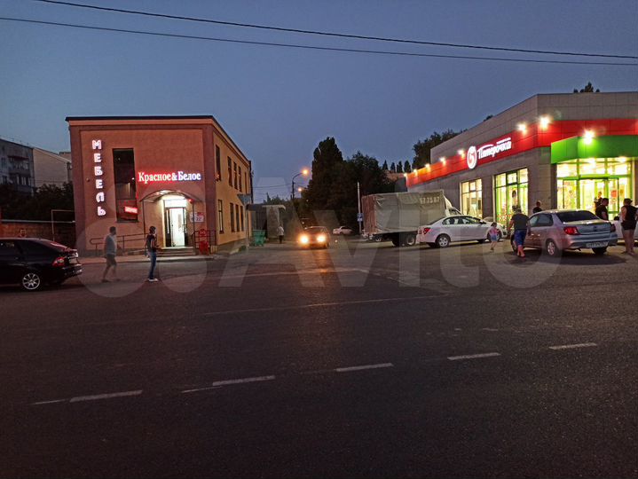Торговая площадь, 55 м²