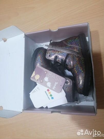 На доставке Ботинки для девочки 26 размер