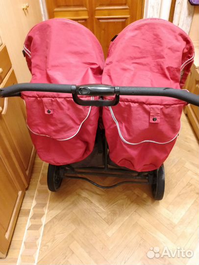 Коляска для двойни или погодок