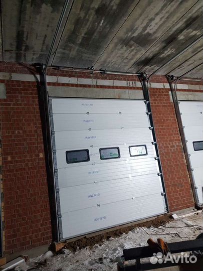 Автоматические гаражные ворота Alutech 3000*2100