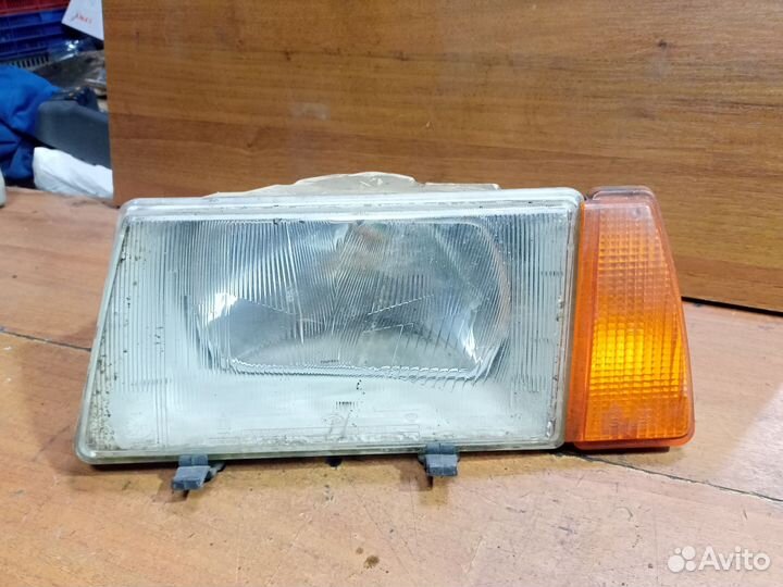 Фара левая VAZ LADA 2108,09,99