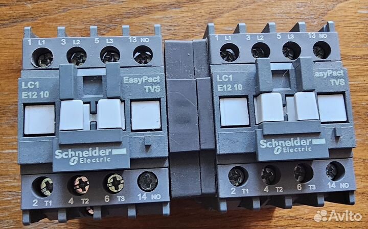 Schneider Electric LC1E1210