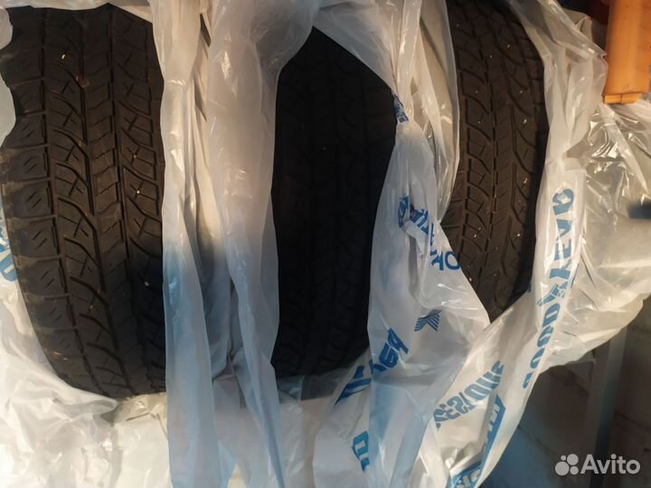 Yokohama Geolandar A/T-S G012 215/60 R17