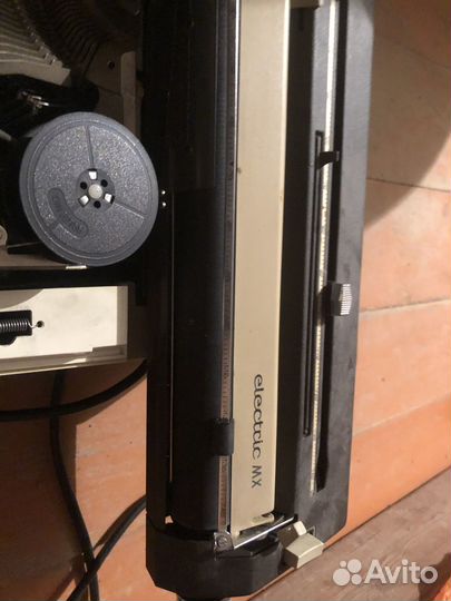 Печатная машинка Электроник б/у