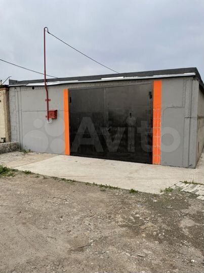 Гараж, > 30 м²