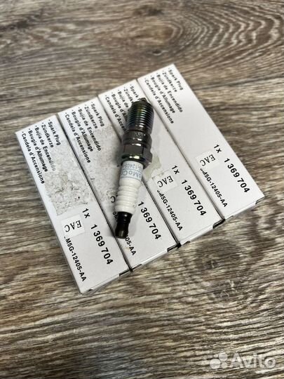 Свечи зажигания Ford, 1 369 704