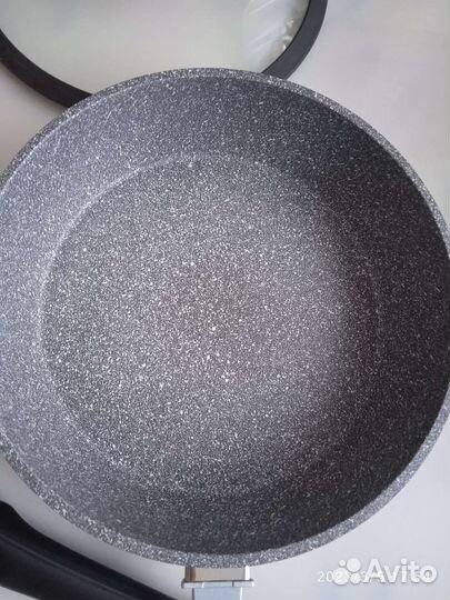 Сковорода новая
