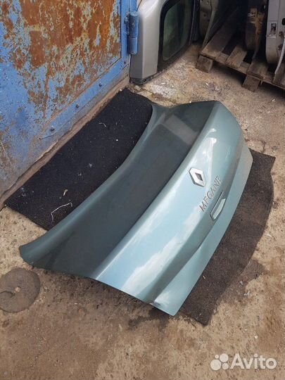 Крышка багажника Рено Меган 2 седан