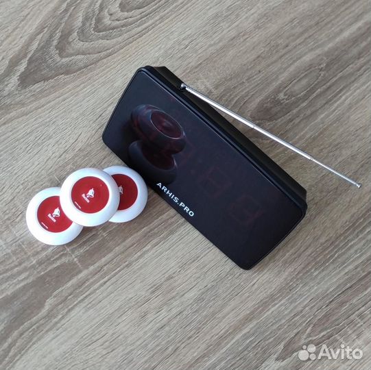 Кнопка вызова персонала и табло, часы, усилитель