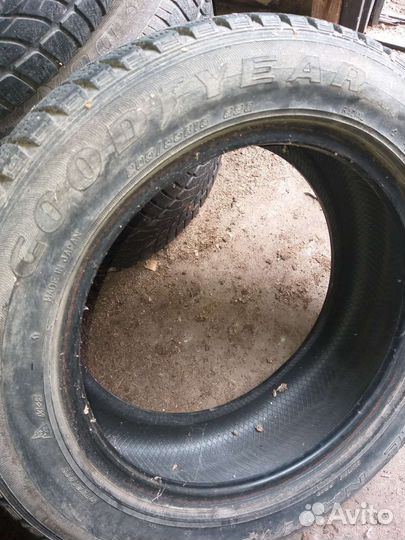 Goodyear UltraGrip Ice Navi Neo 205/55 R16