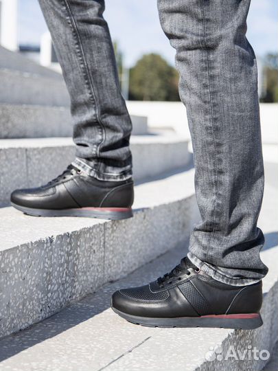 Кроссовки мужские кожаные новые
