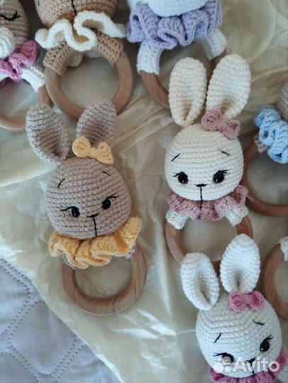 Погремушка вязаная в ассортименте