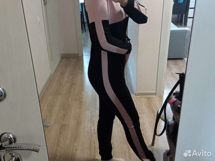 Комбинезон женский спортивный