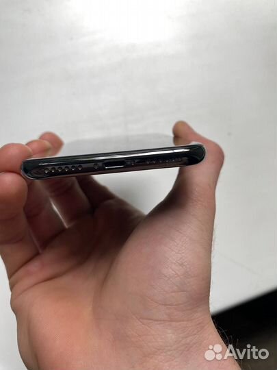 iPhone X, 256 ГБ