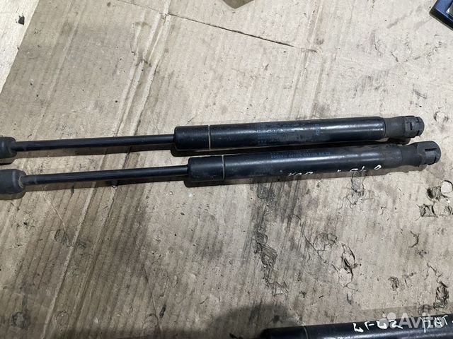 Амортизатор капота land rover freelander 2