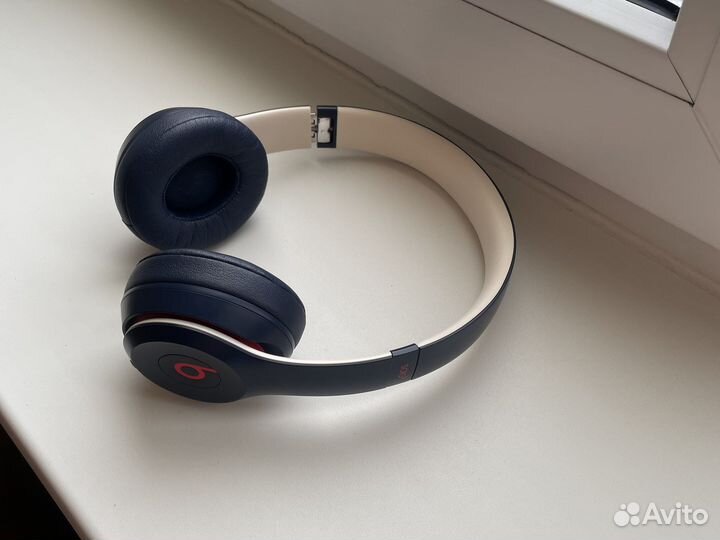 Беспроводные наушники Beats solo 3