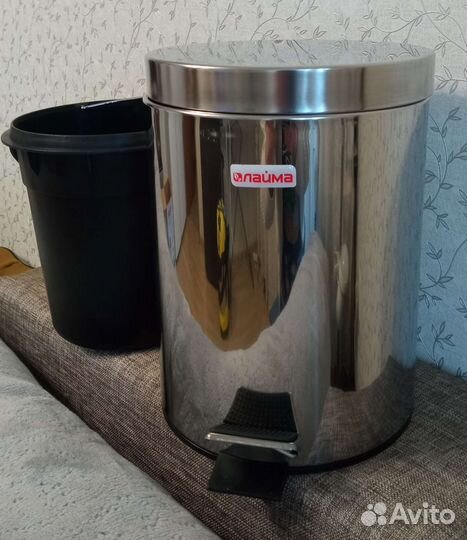 Мусорное ведро с педалью