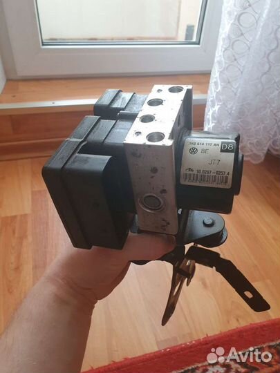 Блок ABS 1k0907379AK Skoda Yeti