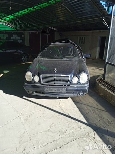 Mercedes-Benz E-класс 3.2 AT, 1996, битый, 350 892 км
