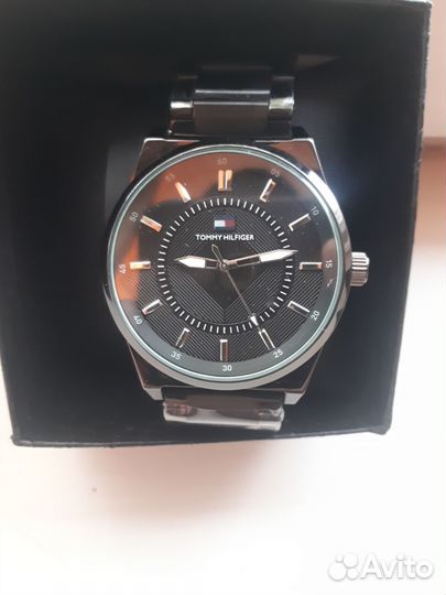 Часы Tommy Hilfiger