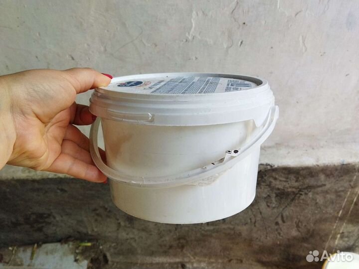 Ведро пластиковое с крышкой 5 кг