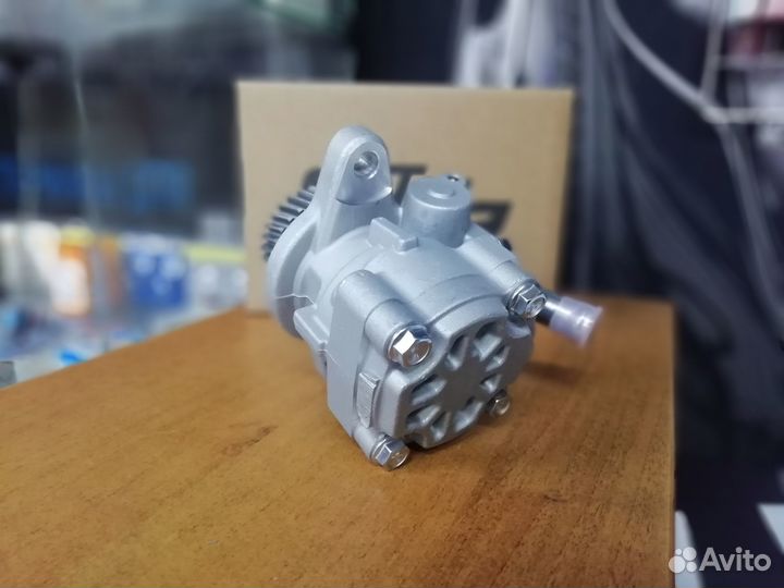 Насос гура toyota land cruiser 200