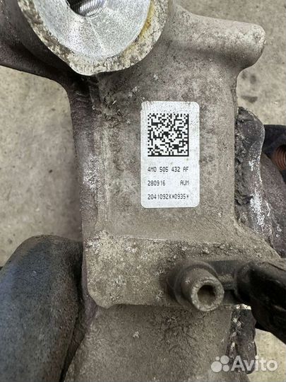 Поворотный кулак задний Audi Q7 4m