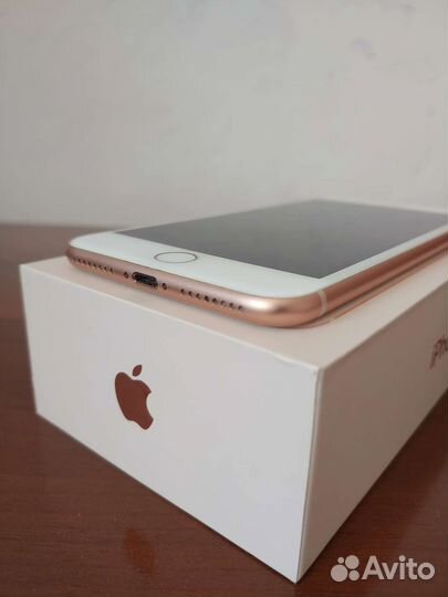 Телефон iPhone 8 plus