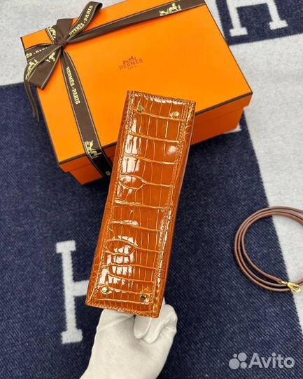 Сумка Hermes Kelly 22 (кожа аллигатора)