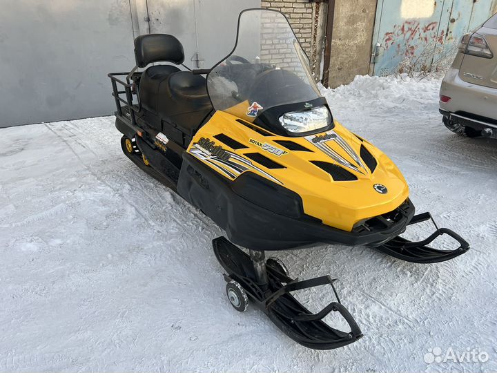 Brp ski-doo skandic 550 swt