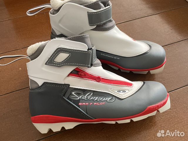 Лыжные ботинки Salomon 38р. Новые
