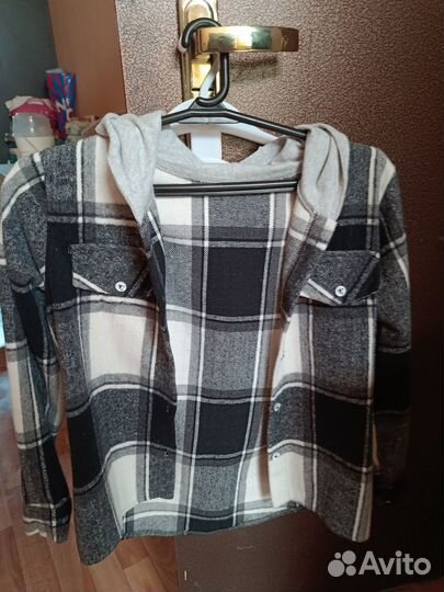 Школьные брюки рубашка и блузка 140-146