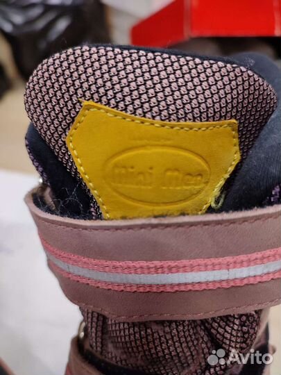 Фирменные ботинки для девочки 35 размер