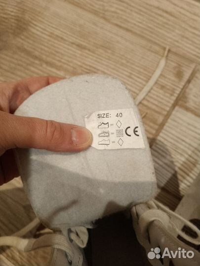 Коньки фигурные женские 40 размер