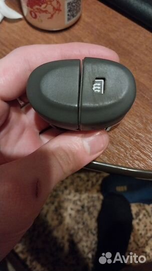 Кнопка обогрева заднего стекла