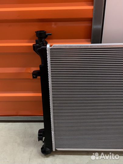 Радиатор охлаждения KIA Optima 4 JF