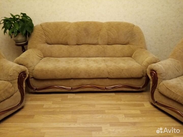Диван и 2 кресла классика