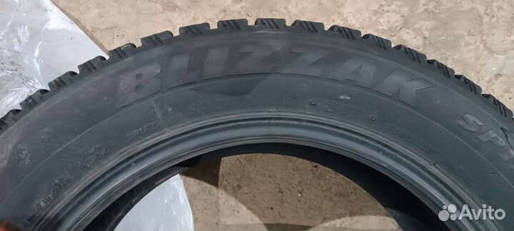 Bridgestone Blizzak Spike-01 185/60 R15