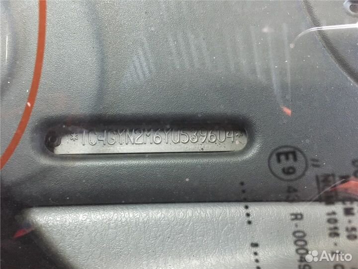 Разбор на запчасти Chrysler Voyager 1996-2000