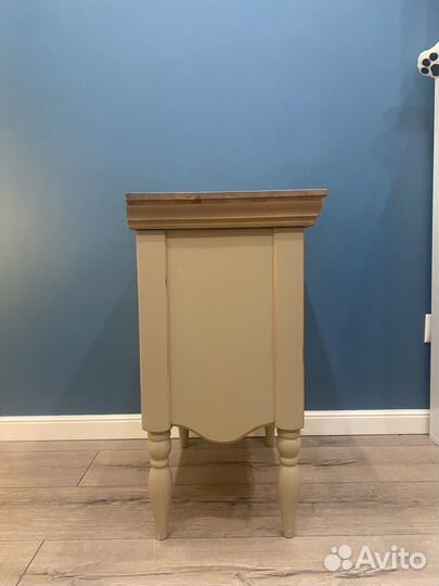 Тумба из массива