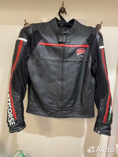 Мотокуртка кожаная мужская ducati