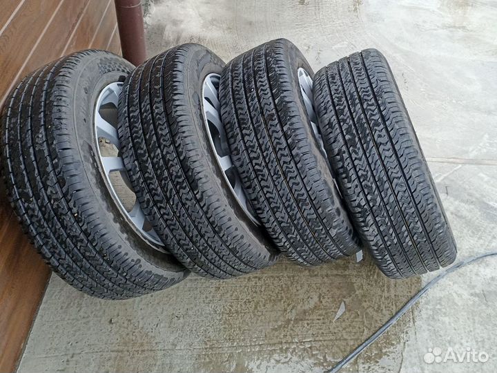 Колеса лето 215/60 R17